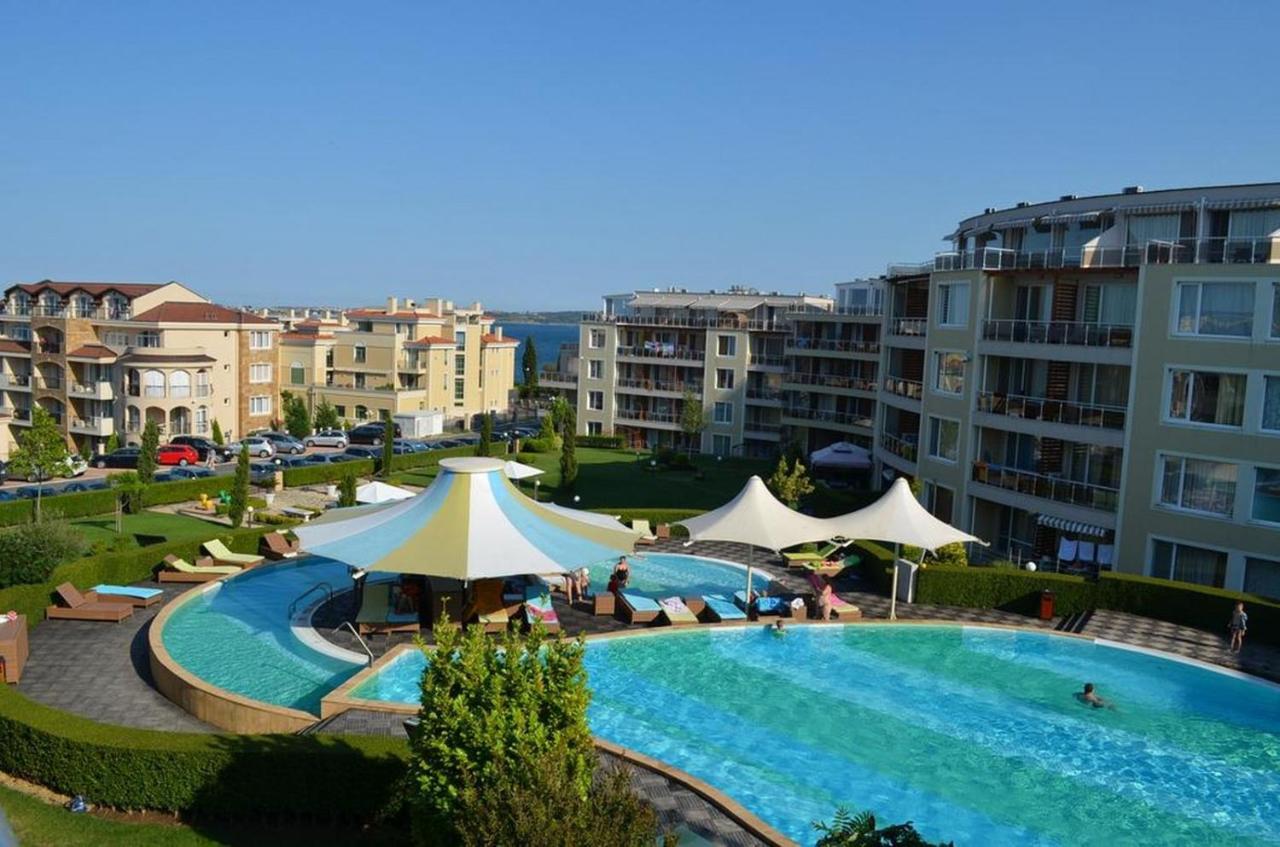 Apartment D С Една Спалня В Комплекс Sunny Island Chernomorets Esterno foto